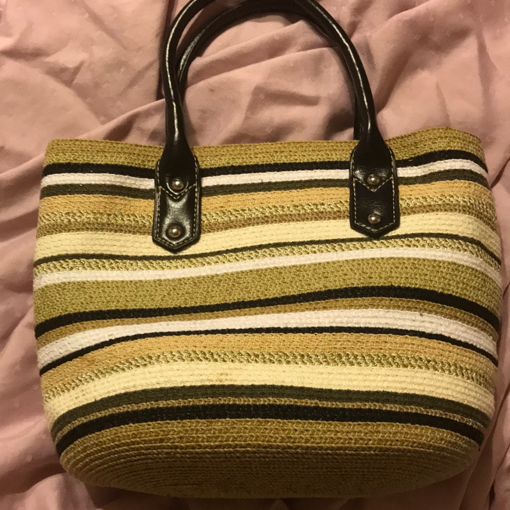 Basket weave purse.